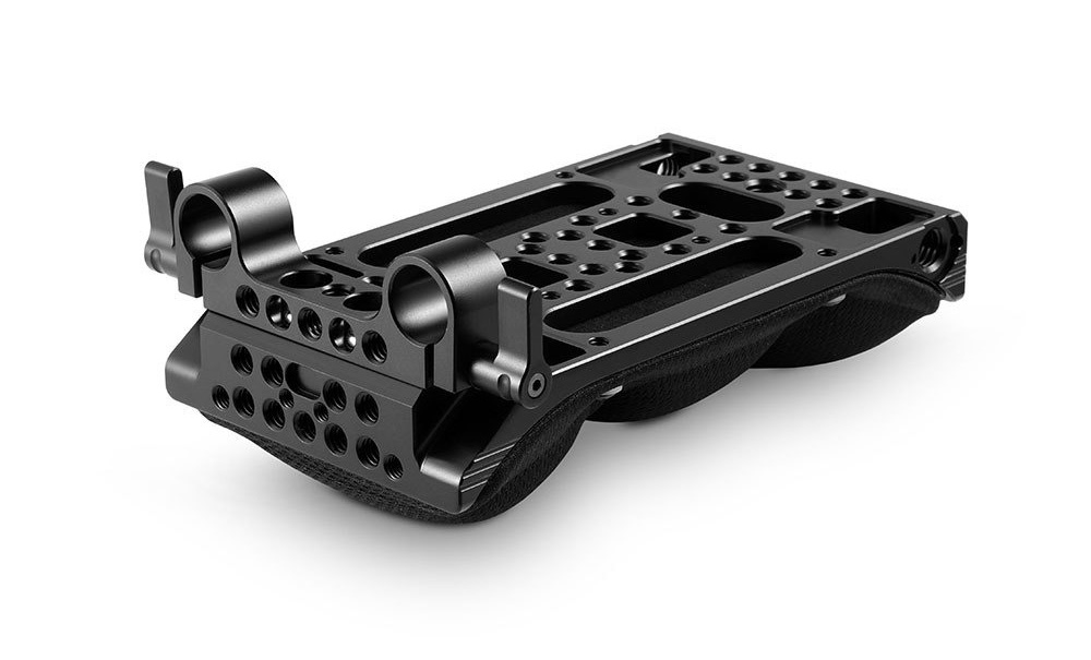 SmallRig Universal Shoulder Pad with 15mm RailBlock 2077 แผ่นรองบ่าชุดริกกล้องพร้อม rod 15 mm ราคา 2900 บาท