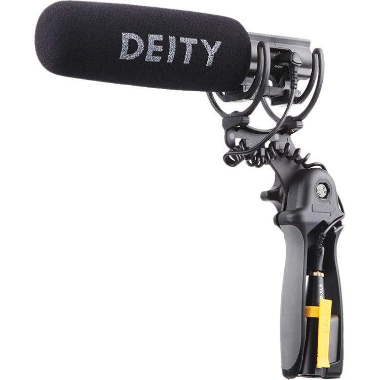 Deity V-Mic D3 Pro Location Kit Microphone ชุดไมค์ติดกล้องแบบช็อตกันสำหรับถ่ายวิดีโอ, Youtuber หรืองานบันทึกเสียงต่างๆ พร้อม Pistol Grip ด้ามติดก้านไมค์บูมปรับมุมได้ และ D-XLR อแดปเตอร์ ปรับระดับความดังได้ที่ตัวไมค์, Low-Cut Filter, แบตชาร์จได้ในตัว ราคา 10500 บาท 