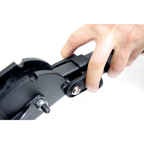 Kupo 340 Roller Stand Base ล้อเสริมสำหรับใส่ขา C-Stand ระบบล็อกขาแบบปลดเร็ว มาพร้อมช่องสำหรับใส่ไฟขนาด 1-1/8, 5/8 และเดือยขนาด 5/8 ขาปรับระดับได้ ราคา 6150 บาท