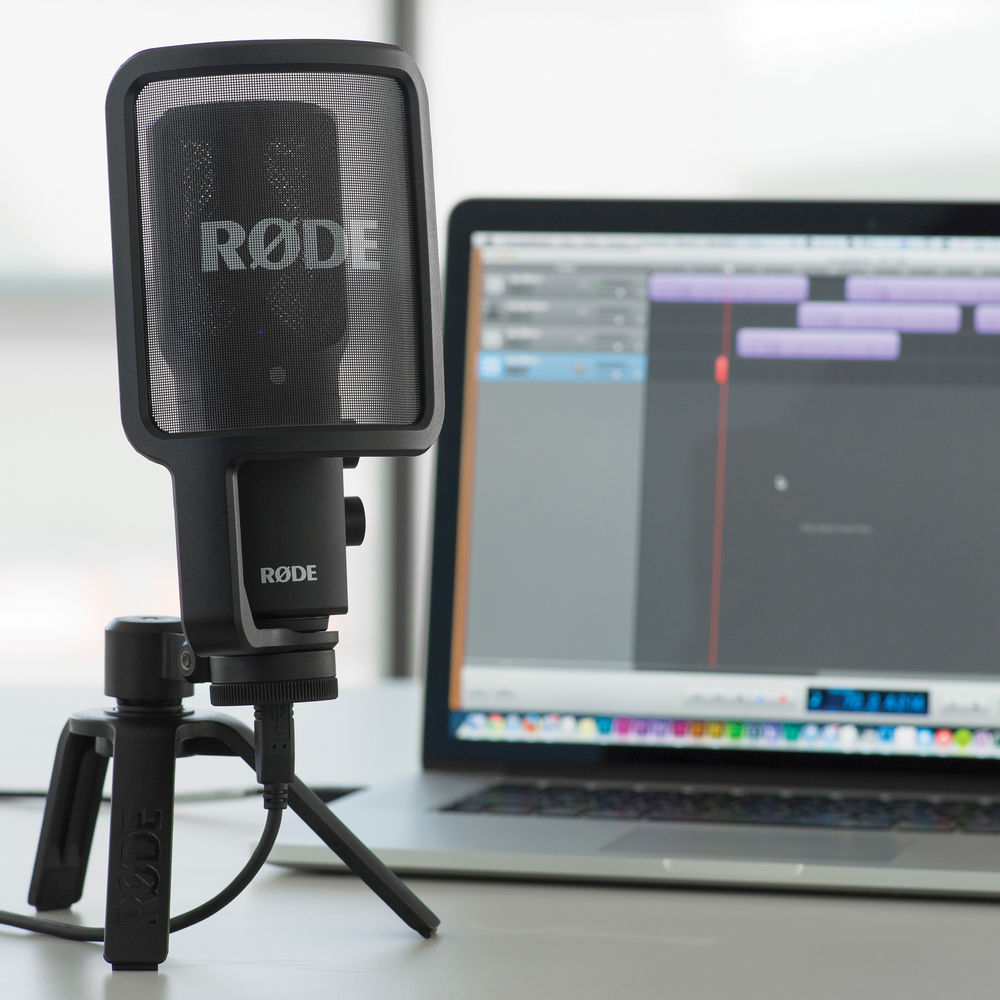 Rode NT-USB USB Microphone ไมโครโฟนแบบ USB รูุปแบบการรับเสียงแบบ Cardioid ความละเอียด 16-bit / 48 kHz พร้อมช่องหููฟังในตัว ปรับบาลานซ์ระหว่างเสียงไมค์กับคอมพิวเตอร์ได้ ต่อ USB เข้าคอมพิวเตอร์ ราคา 6700 บาท