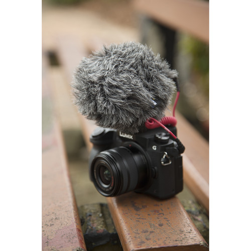 ไมค์ติดกล้อง RODE VideoMicro On-Camera Microphone สำหรับถ่ายวิดีโอ, Vlog, สัมภาษณ์ ราคา 2240 บาท