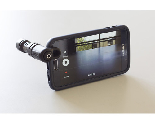 RODE VideoMic Me Smart phone Microphone ไมค์ติดโทรศัพท์มือถือ สมาร์ทโฟน iPhone Android พร้อมขนแมวกันลม ราคา 2240 บาท