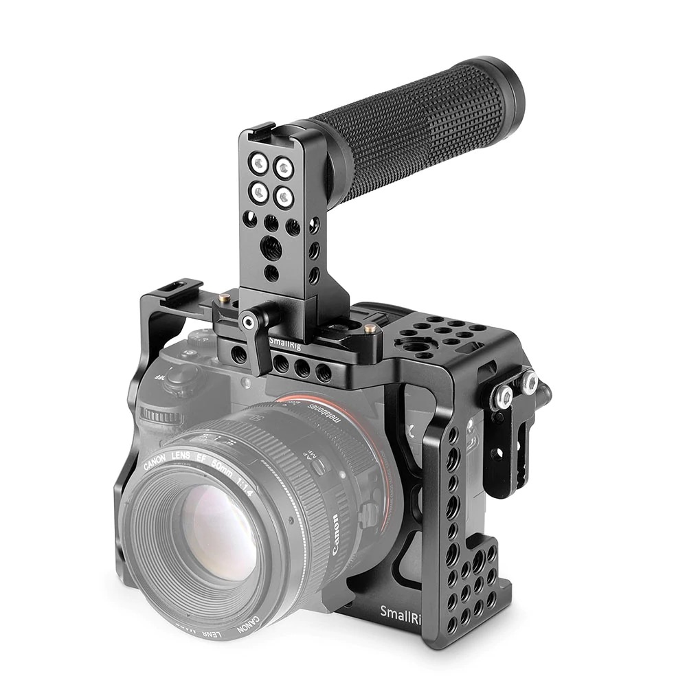 ชุดริก SmallRig Cage Kit for Sony A7R III/A7III 2096 สำหรับกล้อง Sony A7RIII / A7III ที่ล็อกสาย HDMI พร้อมด้ามจับ ราคา 5500 บาท