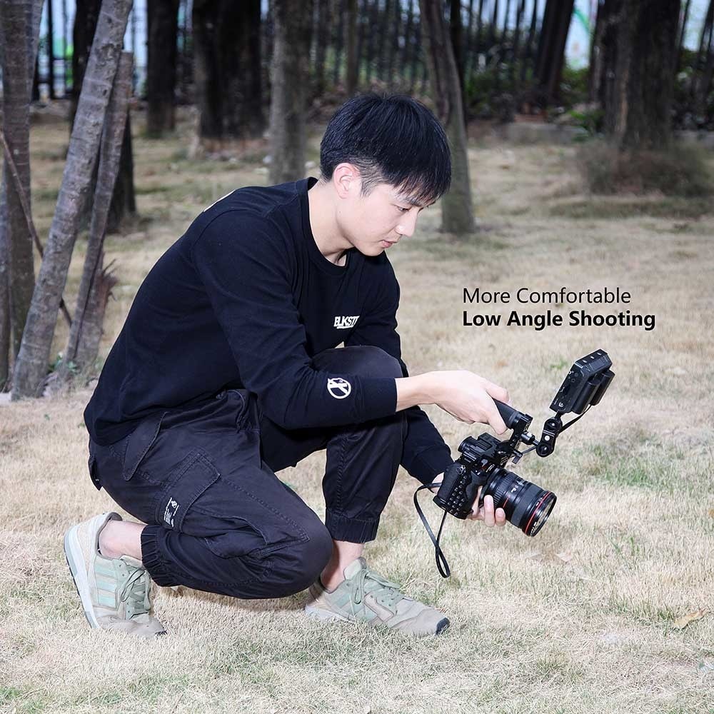 ชุดริก SmallRig Cage Kit for Sony A7R III/A7III 2096 สำหรับกล้อง Sony A7RIII / A7III ที่ล็อกสาย HDMI พร้อมด้ามจับ ราคา 5500 บาท