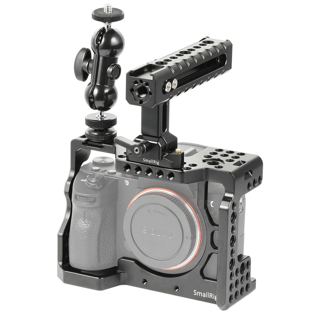 SmallRig Cage Kit for Sony A7RIII/A7III 2103 ชุดริกกล้อง Sony A7RIII / A7III พร้อมด้ามจับ และหัวบอลติดจอมอนิเตอร์ ราคา 5200 บาท